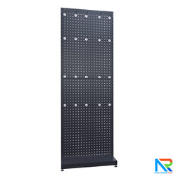 ชั้นวางสินค้าเหล็ก สีดำ ขนาด(W)50 x (D)25 x (H)150 cm. ถอดประกอบได้ สามารถใส่ขอแขวนตามความต้องการ ( ราคาไม่รวมขอแขวน )