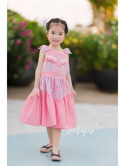 เดรสแขนกุดผ้าไทย แบรนด์ Chabafah สีชมพูหวาน