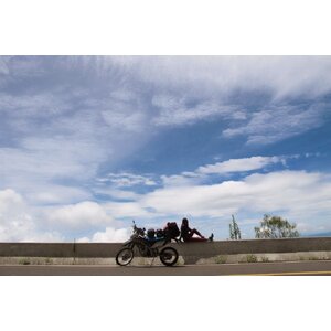 อุปกรณ์ขับขี่มอเตอร์ไซค์