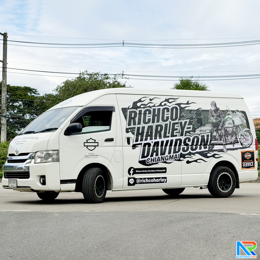 สติ๊กเกอร์ติดรถตู้ ไม่ทิ้งคราบกาว สั่งผลิตและติดตั้งตามแบบที่ต้องการ ติดได้ กรุงเทพ และ เชียงใหม่