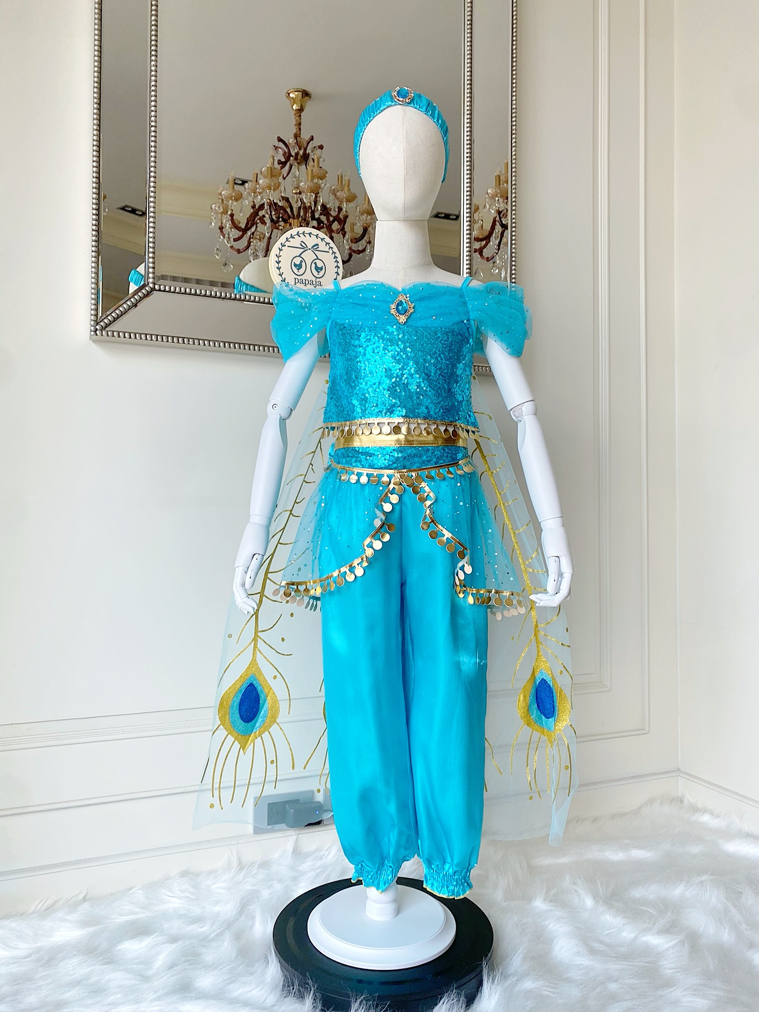 ชุดเจ้าหญิงจัสมิน (Jasmine) รุ่นตัวเสื้อปักเลื่อมทั้งตัวพร้อมผ้าคลุมไหล่และที่คาดผม