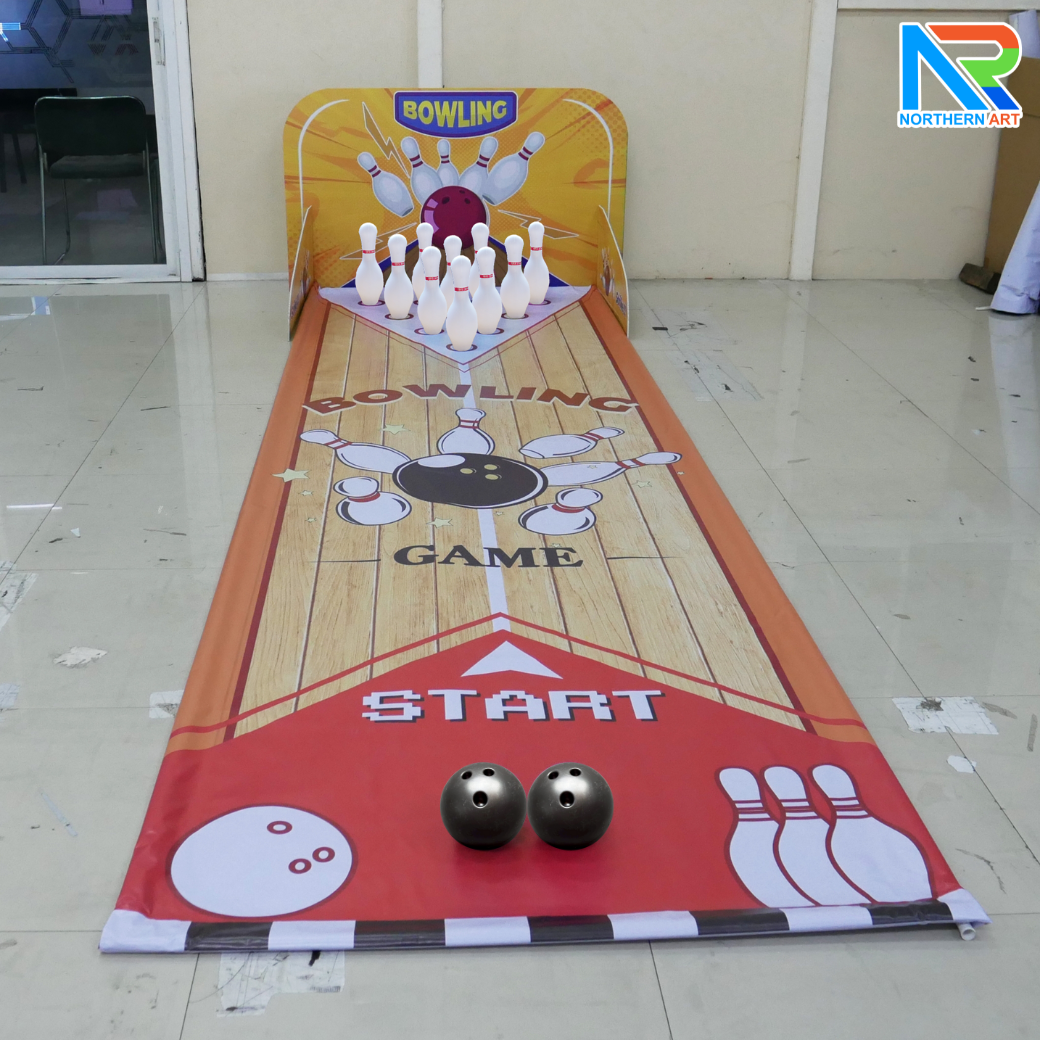 เกมส์โยนโบว์ลิ่งพร้อมไวนิล ขนาดไวนิล (W)120 x (L)400 cm. พร้อมพินโบว์ลิ่ง 10 อันและ ลูกบอล 2 ลูก