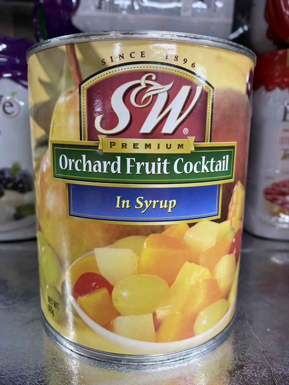 Orchard Fruit Cocktail ลูกพีช ลูกแพร์ สับปะรด องุ่น เชอร์รี่ ตรา S&W น้ำหนักเนื้อ 520กรัม