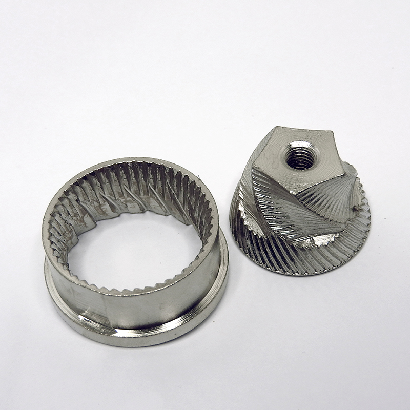 เครื่องบดกาแฟมือหมุน หรือที่บดกาแฟมือหมุน เฟืองเหล็ก ทรงกรวย