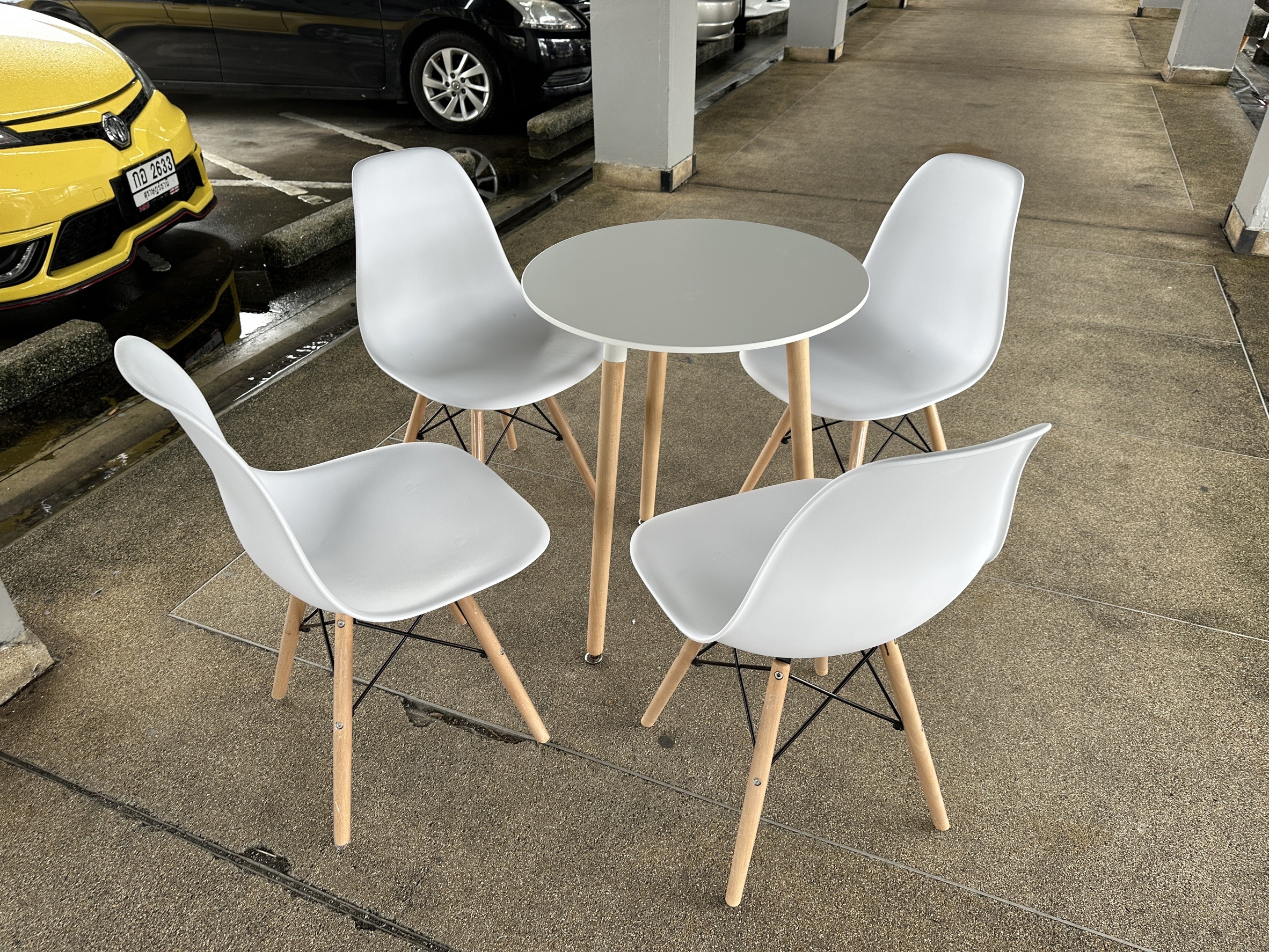 ชุดโต๊ะปิดการขาย / โต๊ะเจรจา