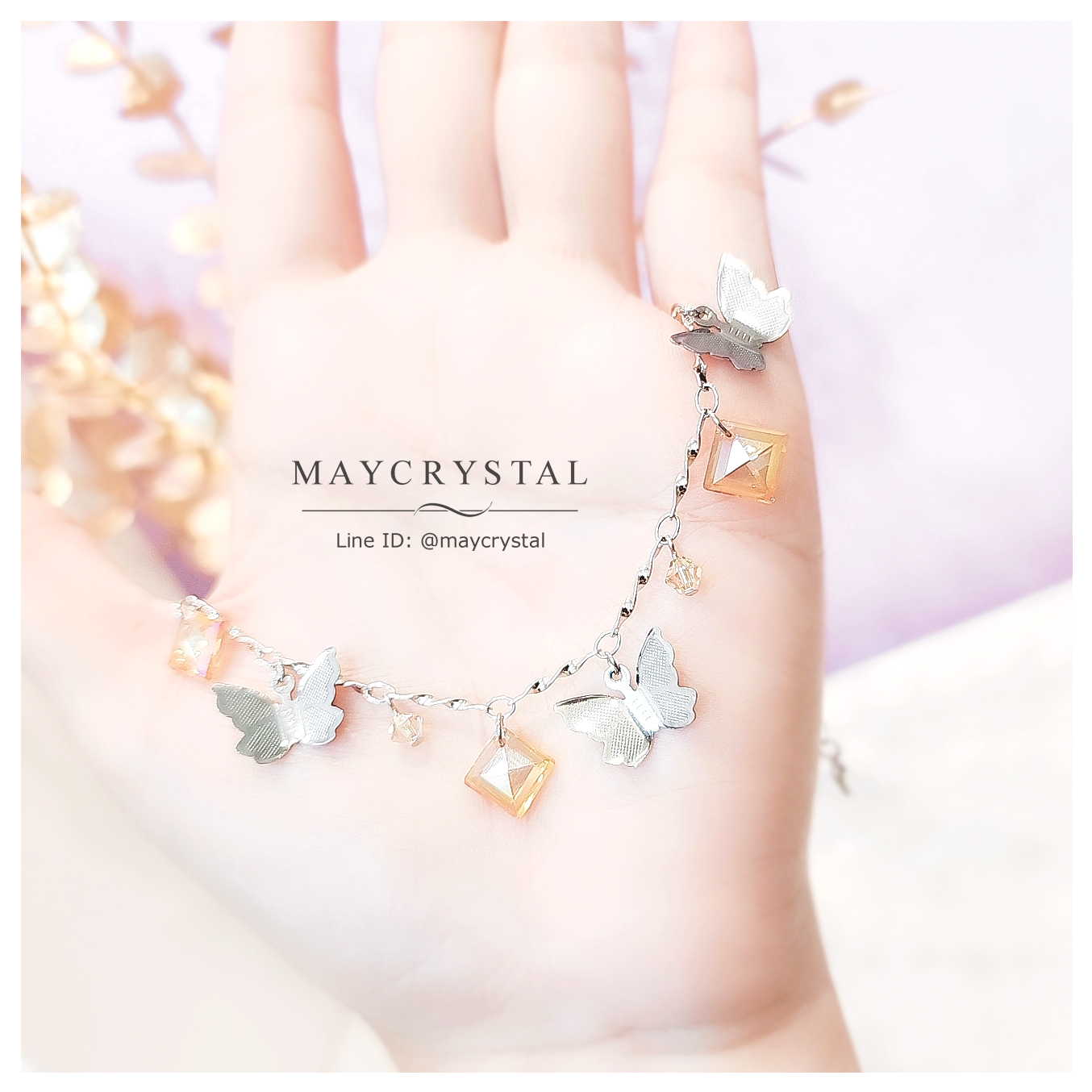 สร้อยข้อมือคริสตัลจากยุโรป (Embellished with Crystals from Austria) จัดส่งพร้อมแพคเกจและ tag สินค้า