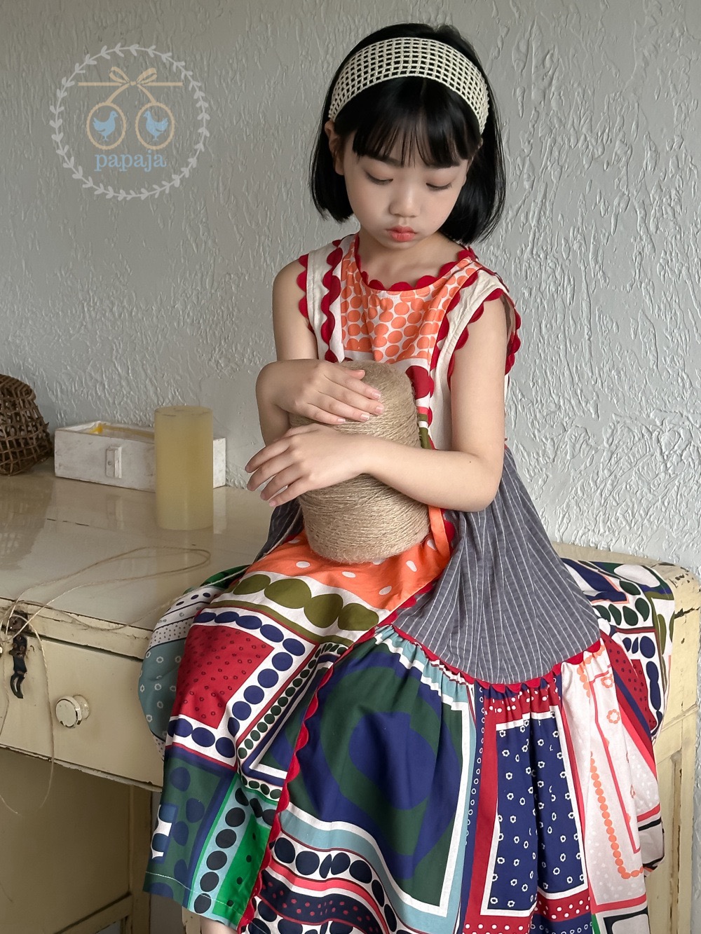 เดรสยาวแขนกุดลายกราฟฟิคเรโทร สีสันสดใส