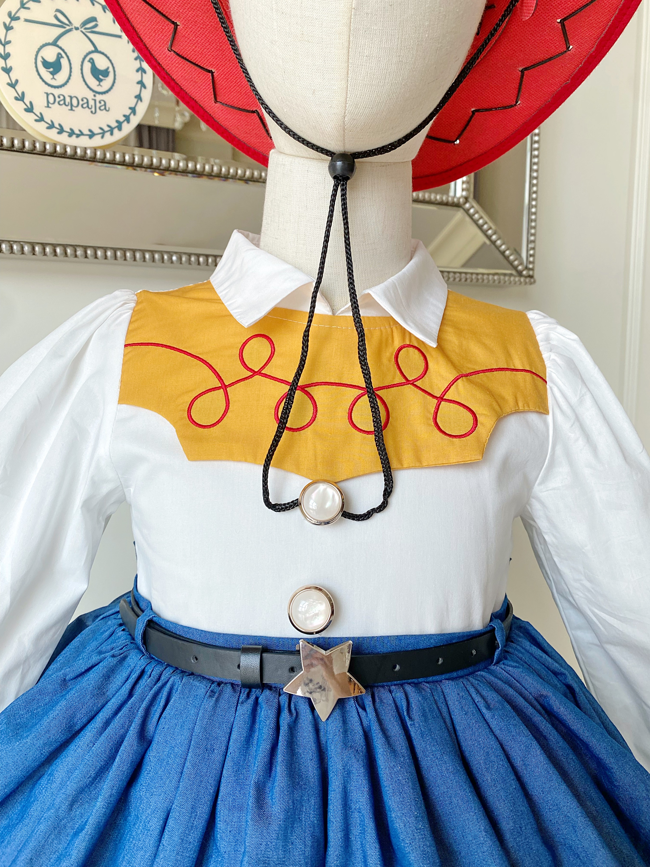 (เซต 4 ชิ้น) ชุดคอสเพลย์งานไฮพรีเมี่ยม เจสซี่ Jessie (Toy Story) ครบเซต (ชุด+เข็มขัด+หมวก+ปลอกขา)