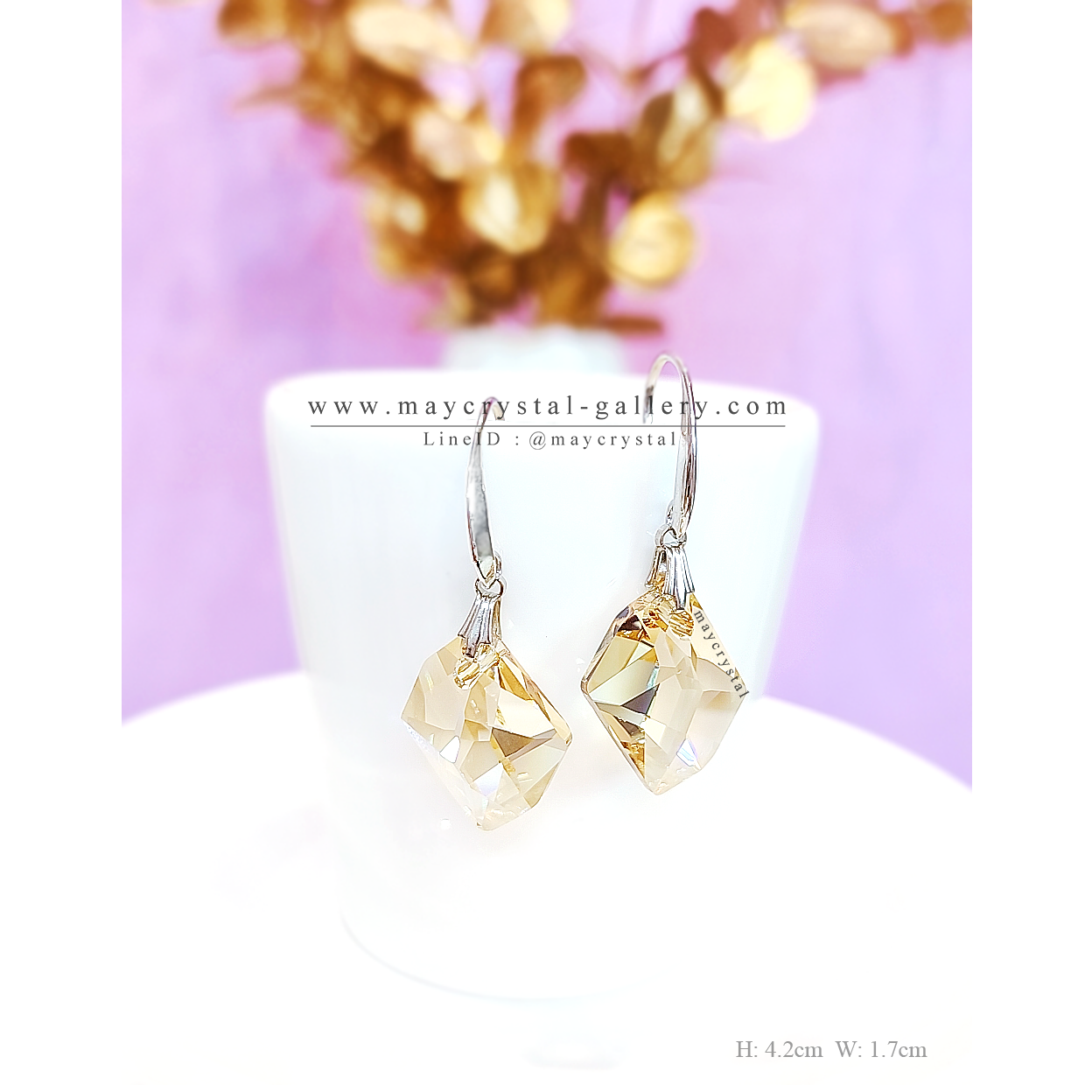 ต่างหูคริสตัลจากยุโรป (Embellished with Crystals from Austria)