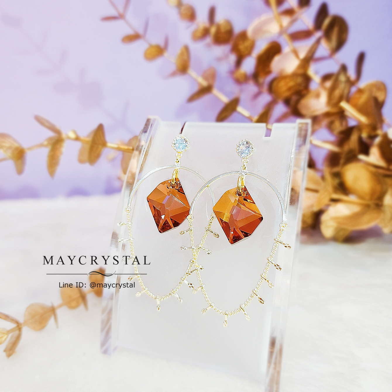 ต่างหูคริสตัลจากยุโรป (Embellished with Crystals from Austria)
