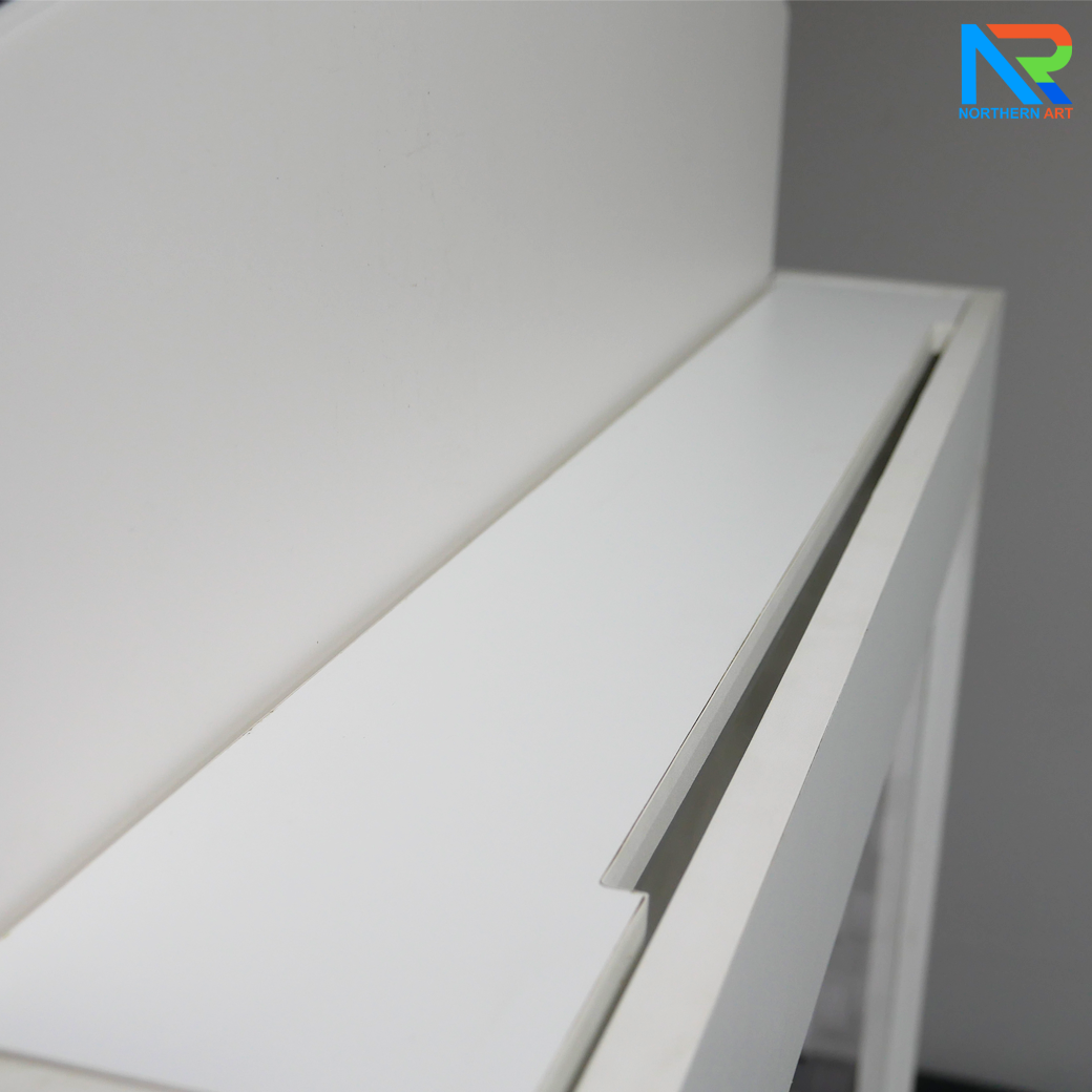 เช่าเกมส์หย่อนเหรียญตั้งพื้น มีล้อ ขนาด (W)80 X (D)30 X (H)150 cm. วัสดุไม้MDFปิดผิวเมลามีน และแผ่นอะคริลิคใส พร้อมเหรียญอะคริลิค 12 อัน