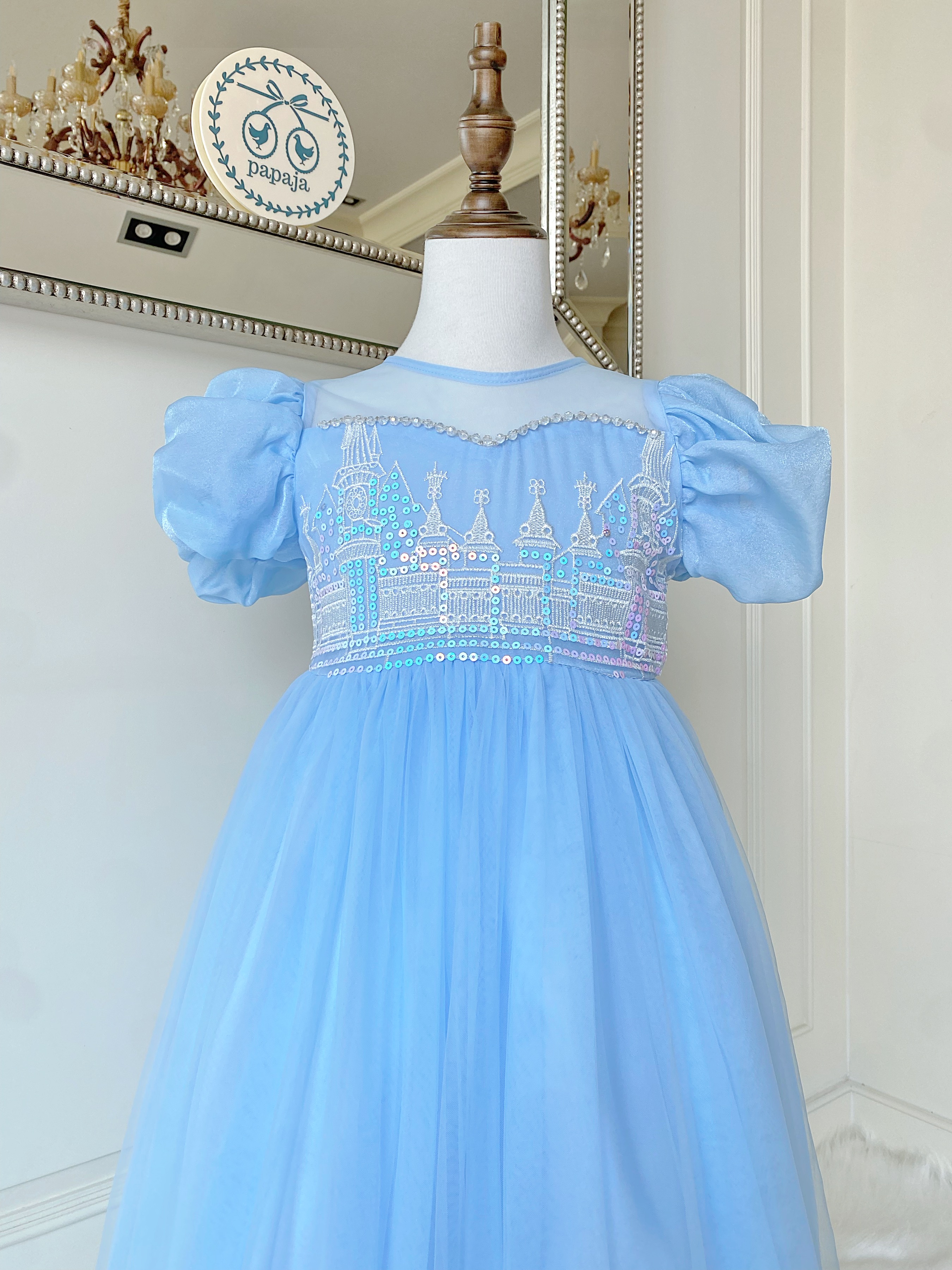 ชุดเจ้าหญิงซินเดอเรลล่า แขนตุ๊กตา ปักลายปราสาทเจ้าหญิงสุดหรูใส่ออกงานได้เลย