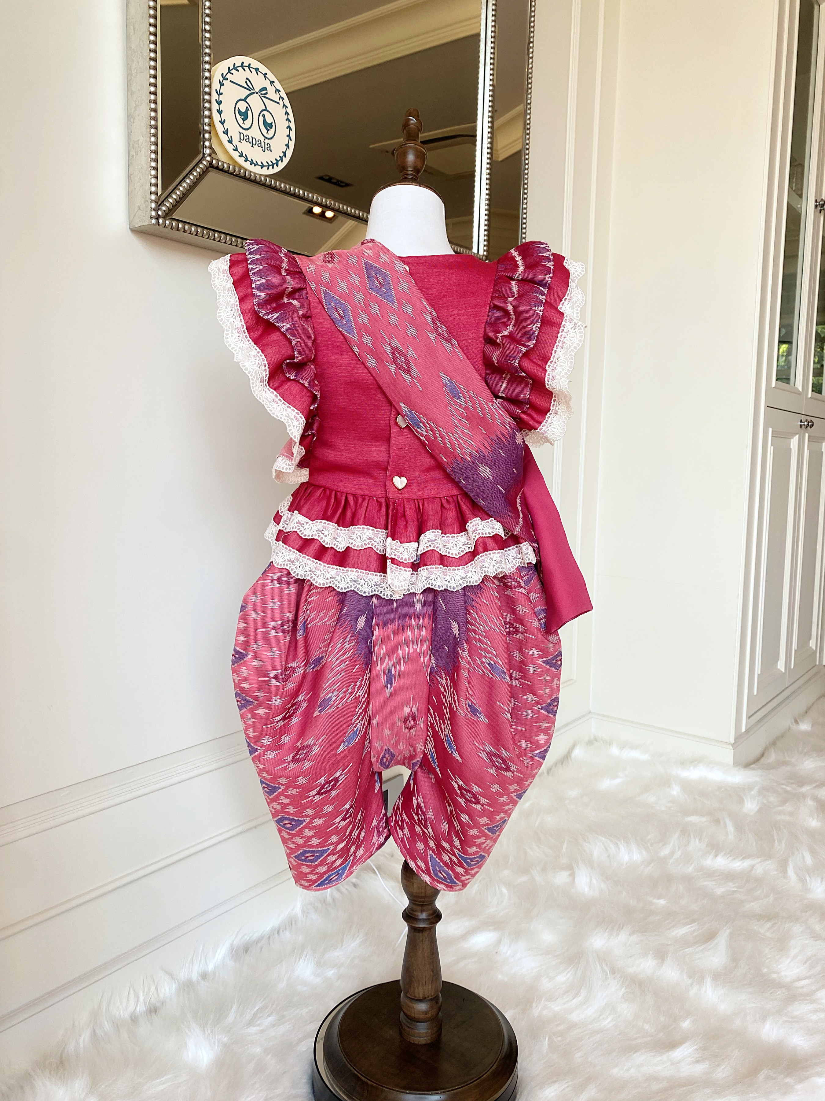 (เซต 4 ชิ้น) ชุดไทยแบรนด์ Chabafah รุ่น "ศิรินภา" สีแดง