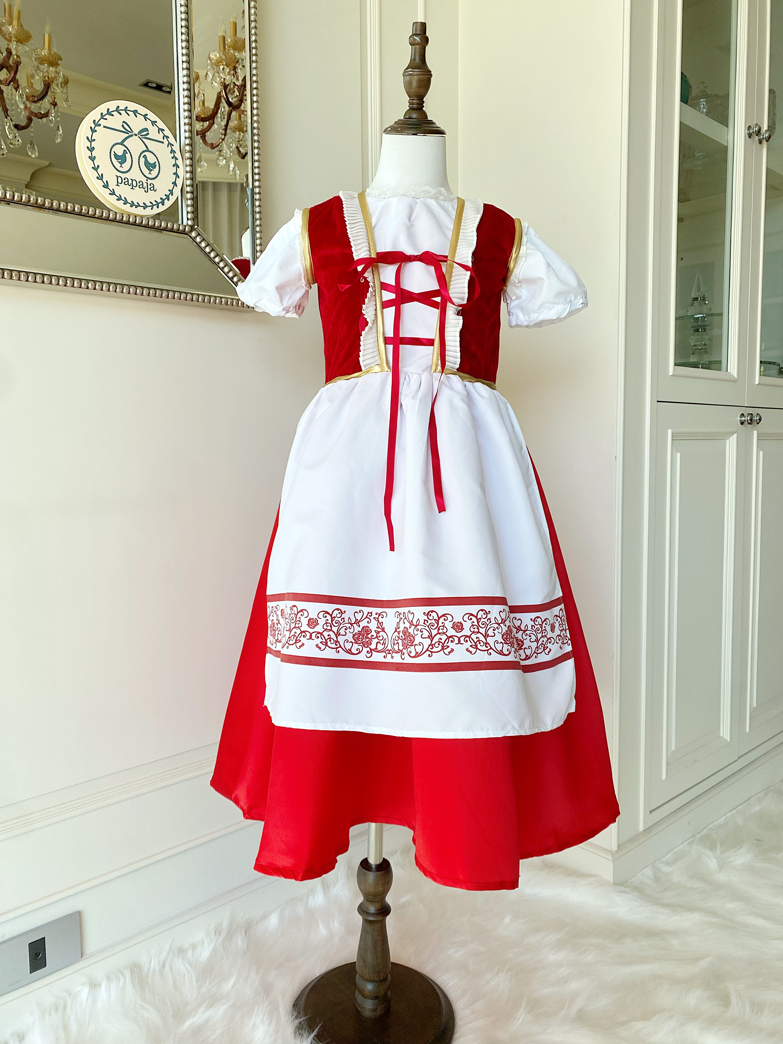 ชุดหนูน้อยหมวกแดง (Little Red Riding Hood)