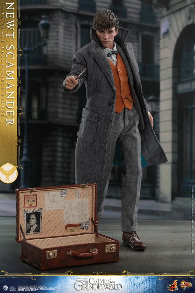 Hot Toys MMS512 FANTASTIC BEASTS: THE CRIMES OF GRINDELWALD - NEWT SCAMANDER