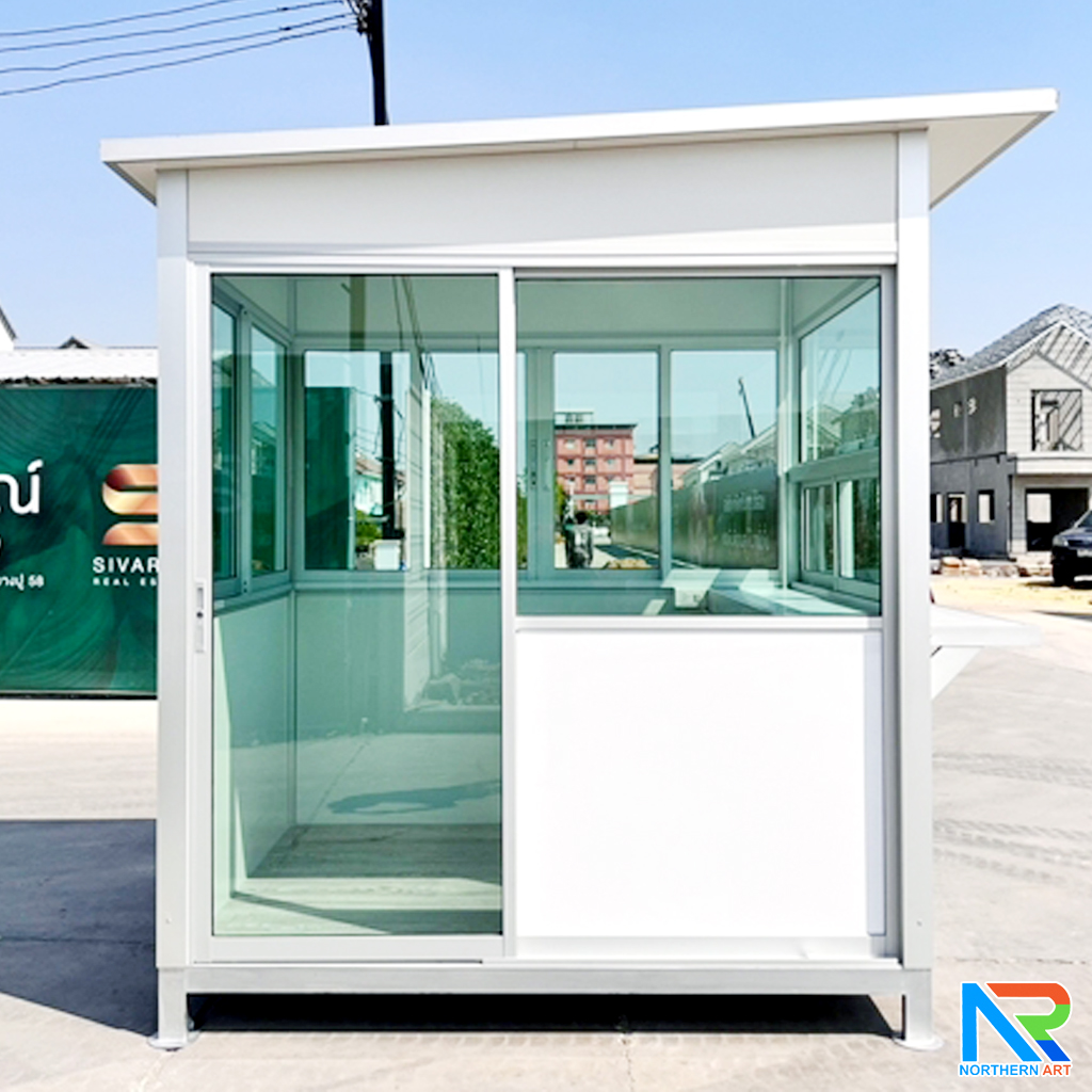 ป้อมยามสำเร็จรูป รุ่น ISOWALL ขนาด (W)1.50 x (L)2.00 X (H)2.40 ม.โครงสร้างเหล็ก ผนังISOWALL หนา 50 มม.กรอบประตู-หน้าต่าง อะลูมิเนียมสีเงิน