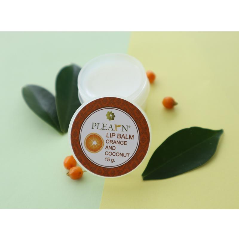 PLEARN ลิปบาล์มน้ำมันมะพร้าวกลิ่นส้ม Lip Balm Orange And coconut oil 15 g ฟื้นฟูริมฝีปากที่แห้งกร้าน คืนความชุ่มชื้น เพิ่มความชุ่มฉ่ำ