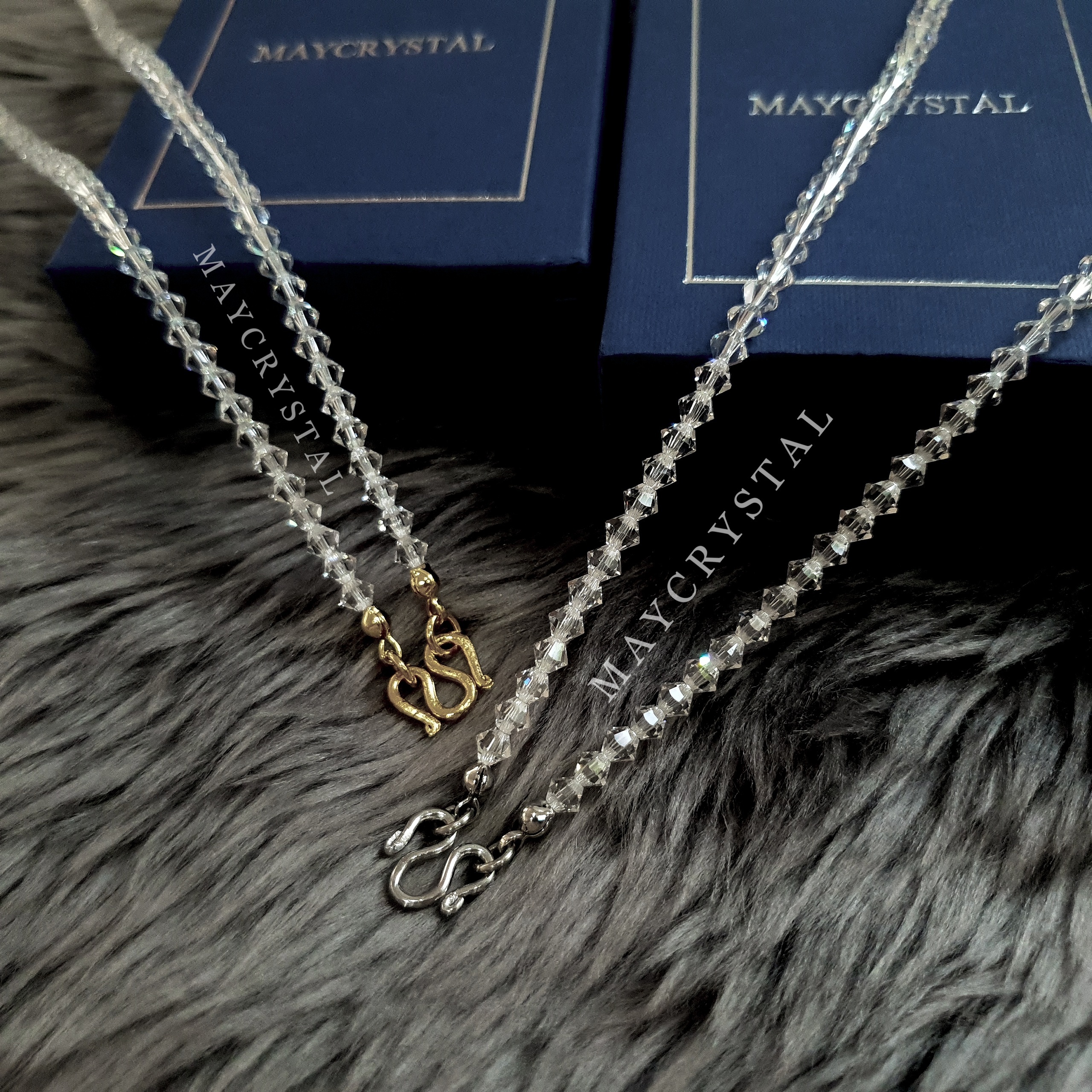 สร้อยคอคล้องพระ คริสตัลแท้จากยุโรป (Embellished with Crystals from Austria)