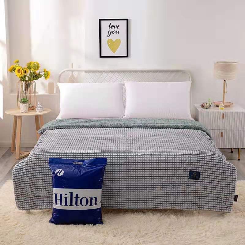 6ฟุต ผ้าห่มขนแกะ HILTON สีพื้น 40ผืน