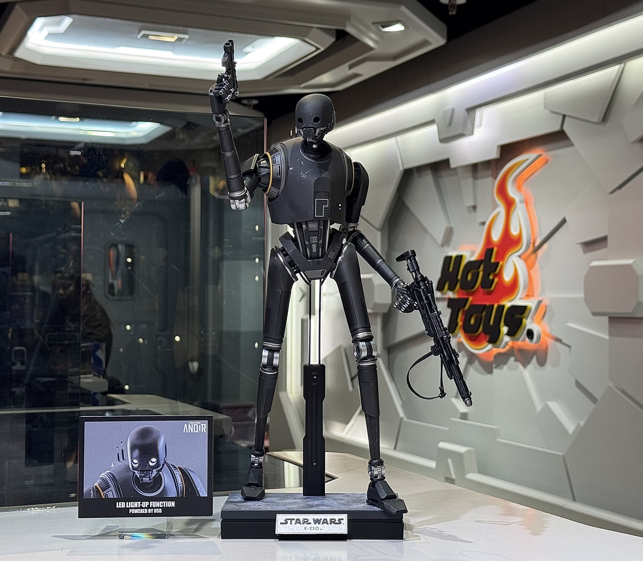 Hot Toys TMS156 Star Wars: Andor - K-2SO
