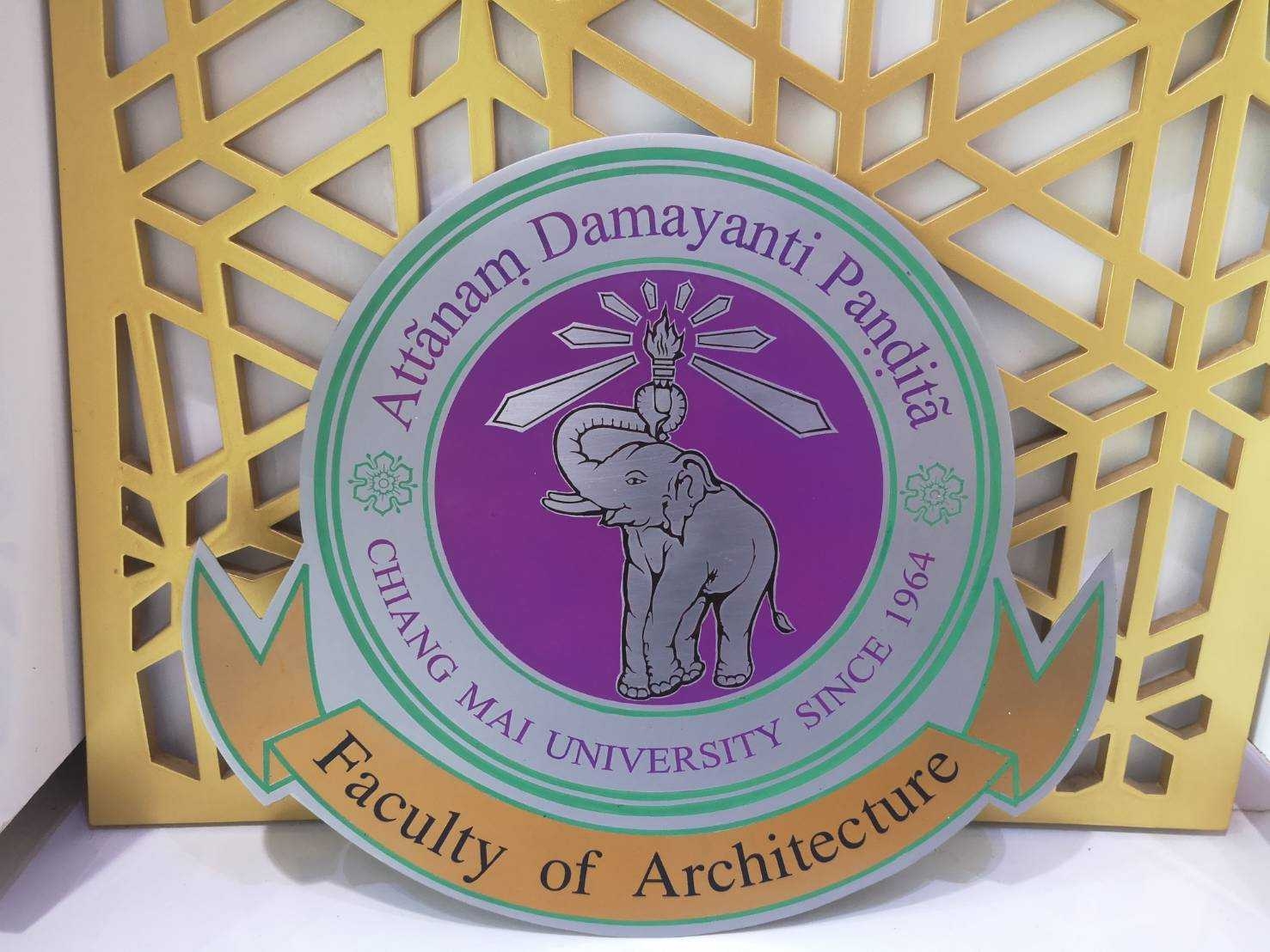 โลโก้โพเดียม โลโก้หน่วยงาน ขนาด 20-25 ซม. วัสดุสแตนเลสหนา 0.8 mm. พิมพ์ UV PRINT สั่งผลิตตามแบบ