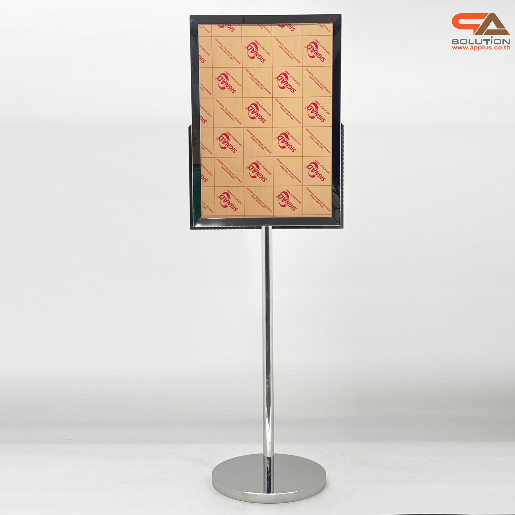 โปสเตอร์สแตนด์ สแตนเลส ฐานกลม เสาเดี่ยว ขนาด (W)50 x (L)70 x (H)160 cm.สแตนเลสเกรด304 พร้อมอะคริลิค หนา 2 มม. 2 แผ่น ประกบ สอดงานพิมพ์ด้านบน