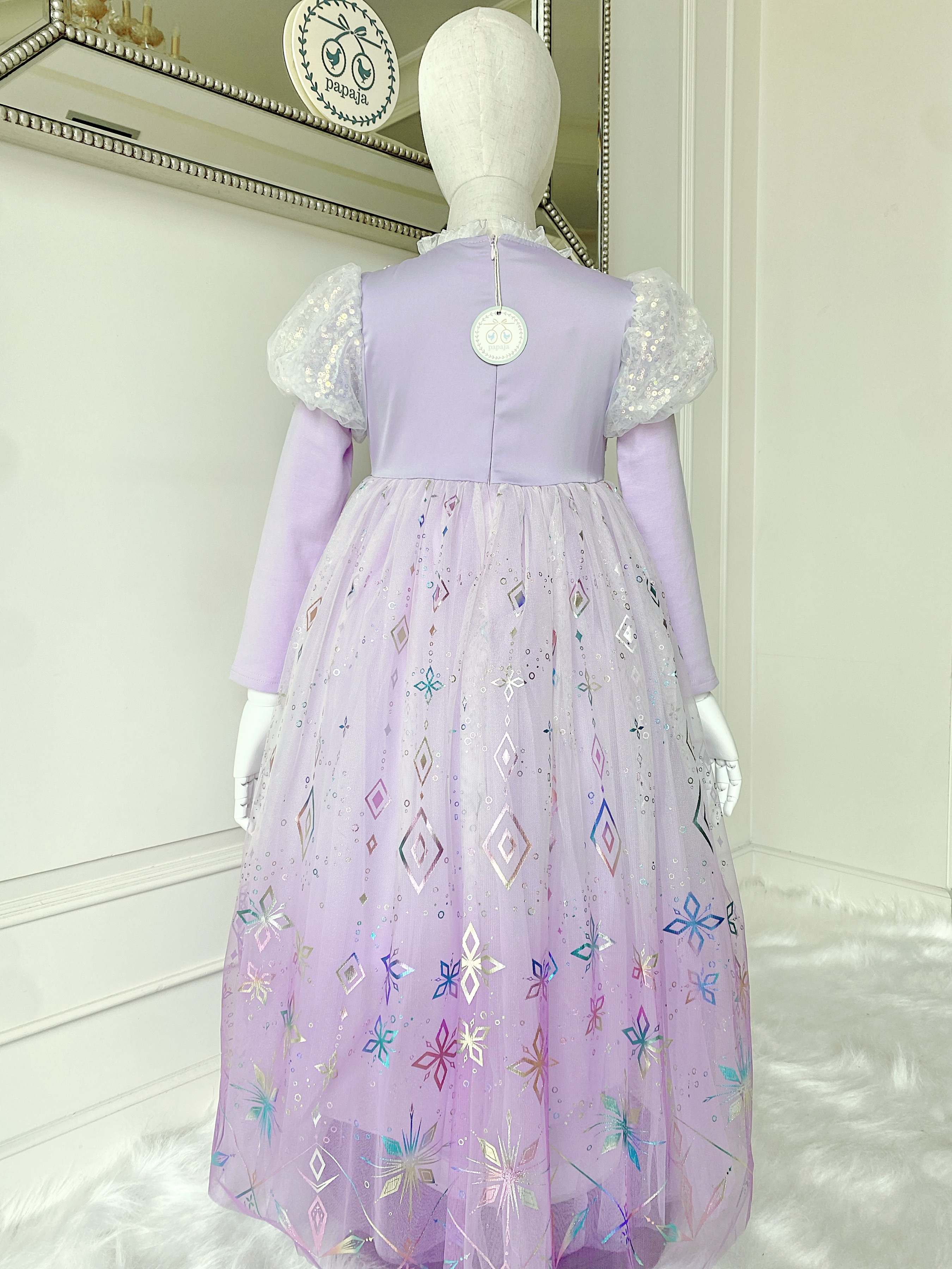 ชุดเจ้าหญิงราพันเซลแขนยาว รุ่นปักเลื่อมขาวม่วง กระโปรงไล่โทนสี