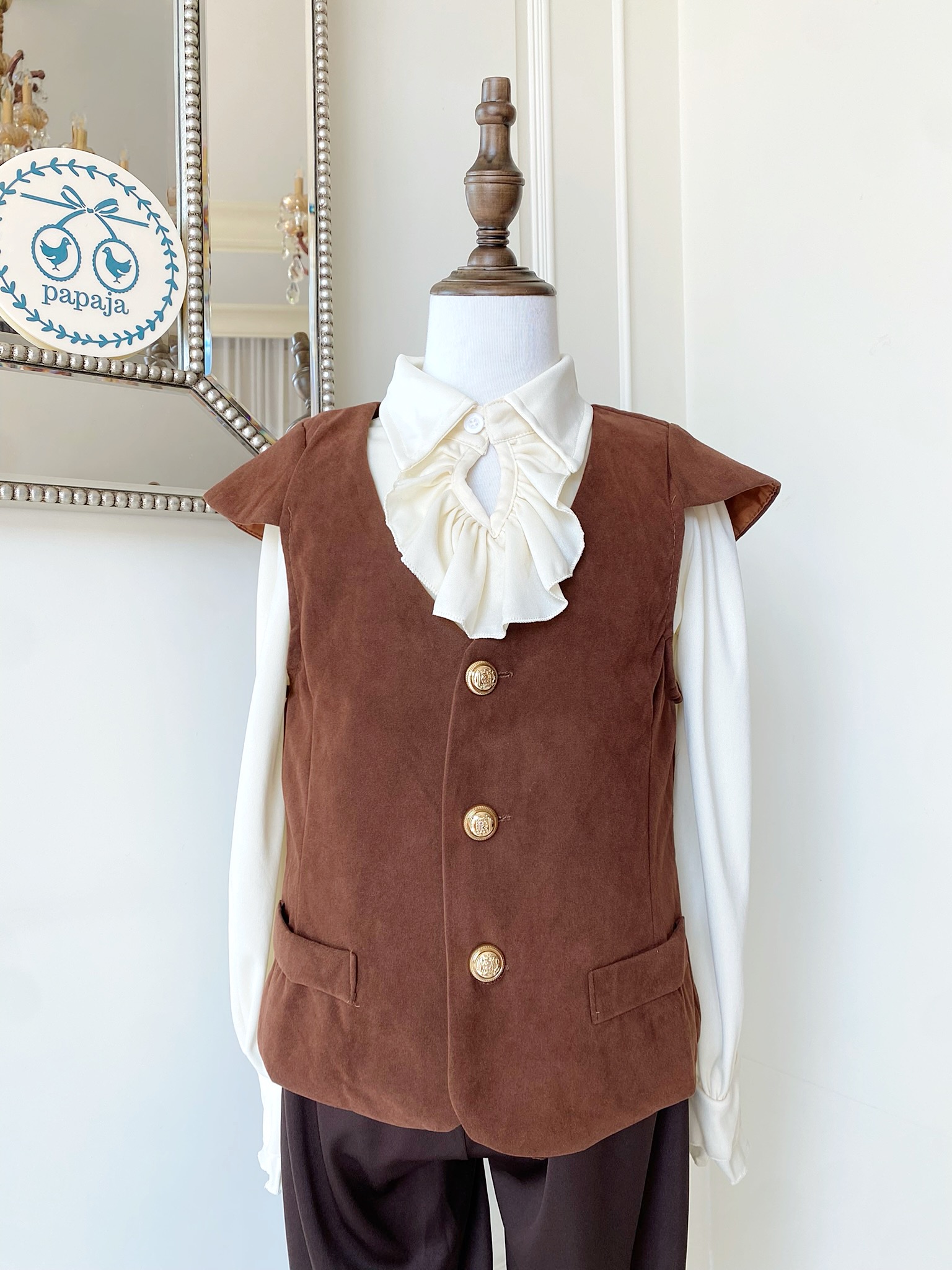 ชุดคอสเพลย์ ชุดยุโรปโบราณเด็กชายโทนน้ำตาล (เซต 3 ชิ้น)