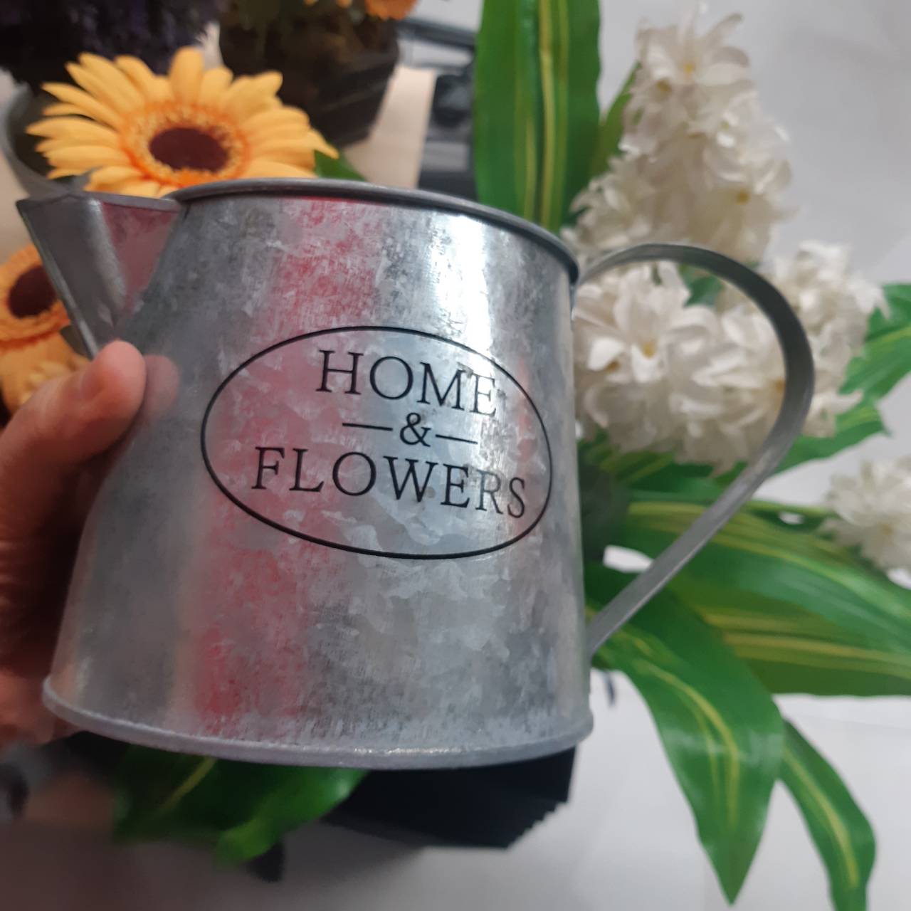 กระถางตกแต่งทรงกระบวย มีหูจับ