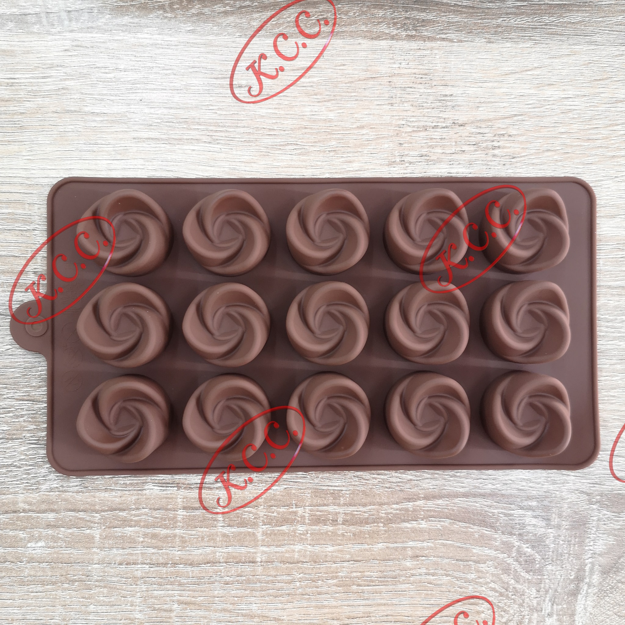 [โล๊ะสต็อก ซื้อ 2 แถม 1] พิมพ์ซิลิโคน คละแบบ คละลาย แม่พิมพ์ ซิลิโคน พิมพ์ช็อกโกแลต วุ้น พิมพ์โดนัท ลายสัตว์ ลายดอกไม้ ลายหัวใจ ลายตัวเลข 123 HBD ลายเป็ด ลายสับปะรด เฉพาะลายนี้เท่านั้น