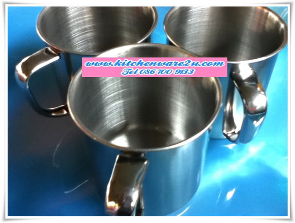 P06207 ถ้วยหูสแตนเลส 8 ซม. (ราคาส่งต่อ 1 โหล: 12 ใบ คลิ๊กที่สินค้าเพื่อดูรายละเอียด)