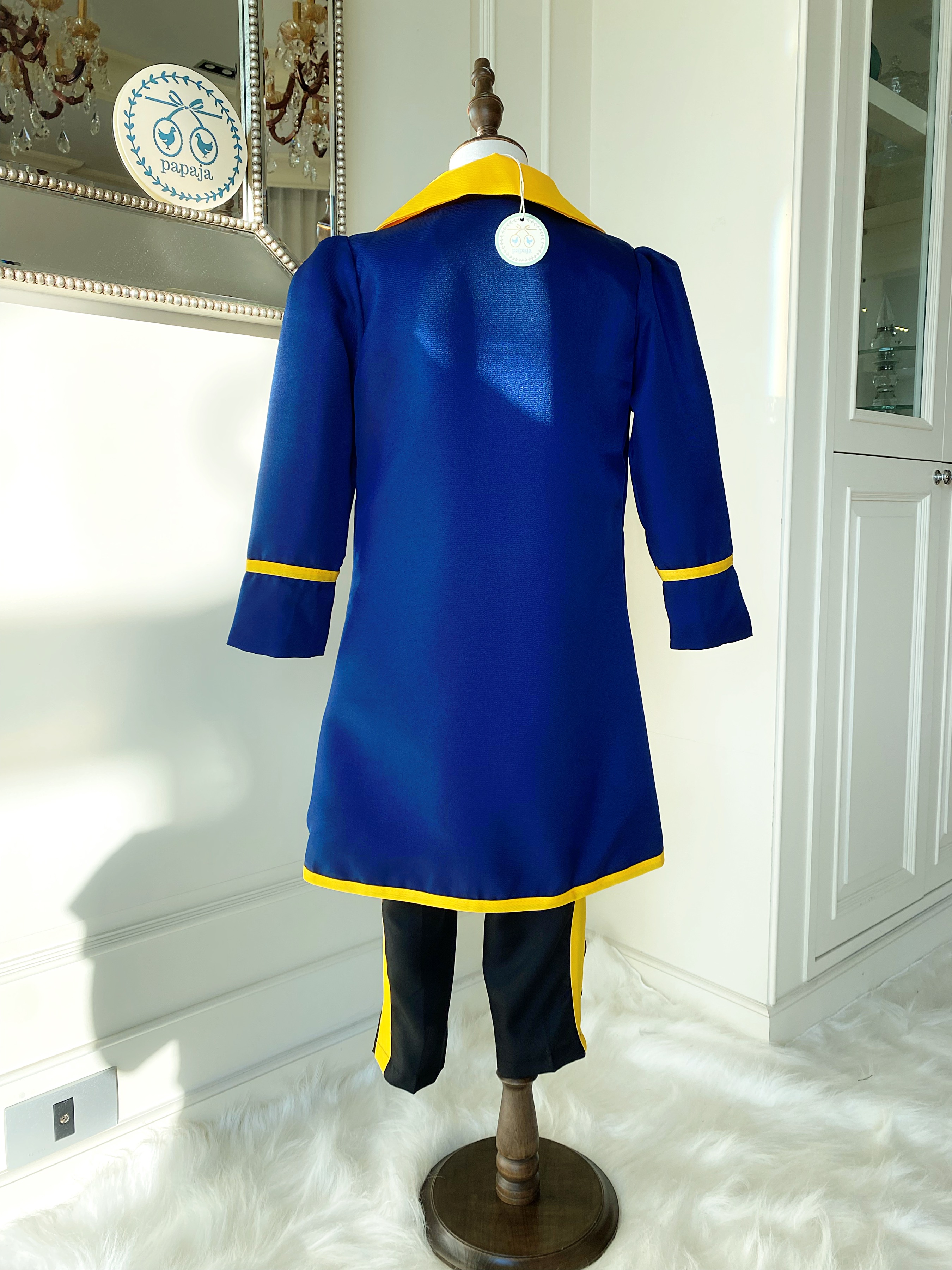 ชุดเจ้าชายรูปงามเสื้อคลุมตัวยาวสีน้ำเงิน ธีมโฉมงามกับเจ้าชายอสูร (Beauty and the Beast)