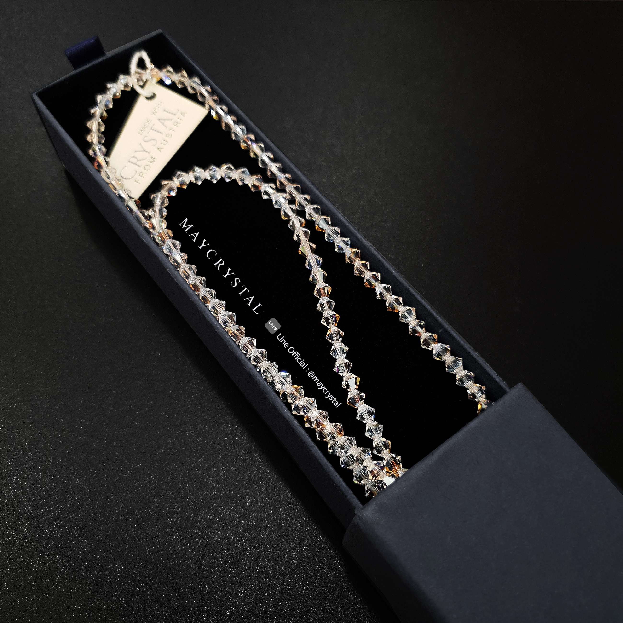 สร้อยคอคล้องพระ คริสตัลแท้จากยุโรป (Embellished with Crystals from Austria)