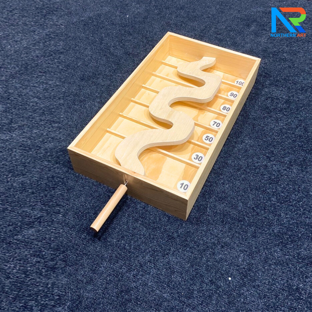 เกมส์บาลานซ์บอล BALANCE GAME ขนาด (W)32 x (L)55 x (H)10 cm. วัสดุไม้จริง สีธรรมชาติ พร้อมลูกบอลไม้ 2 ลูก