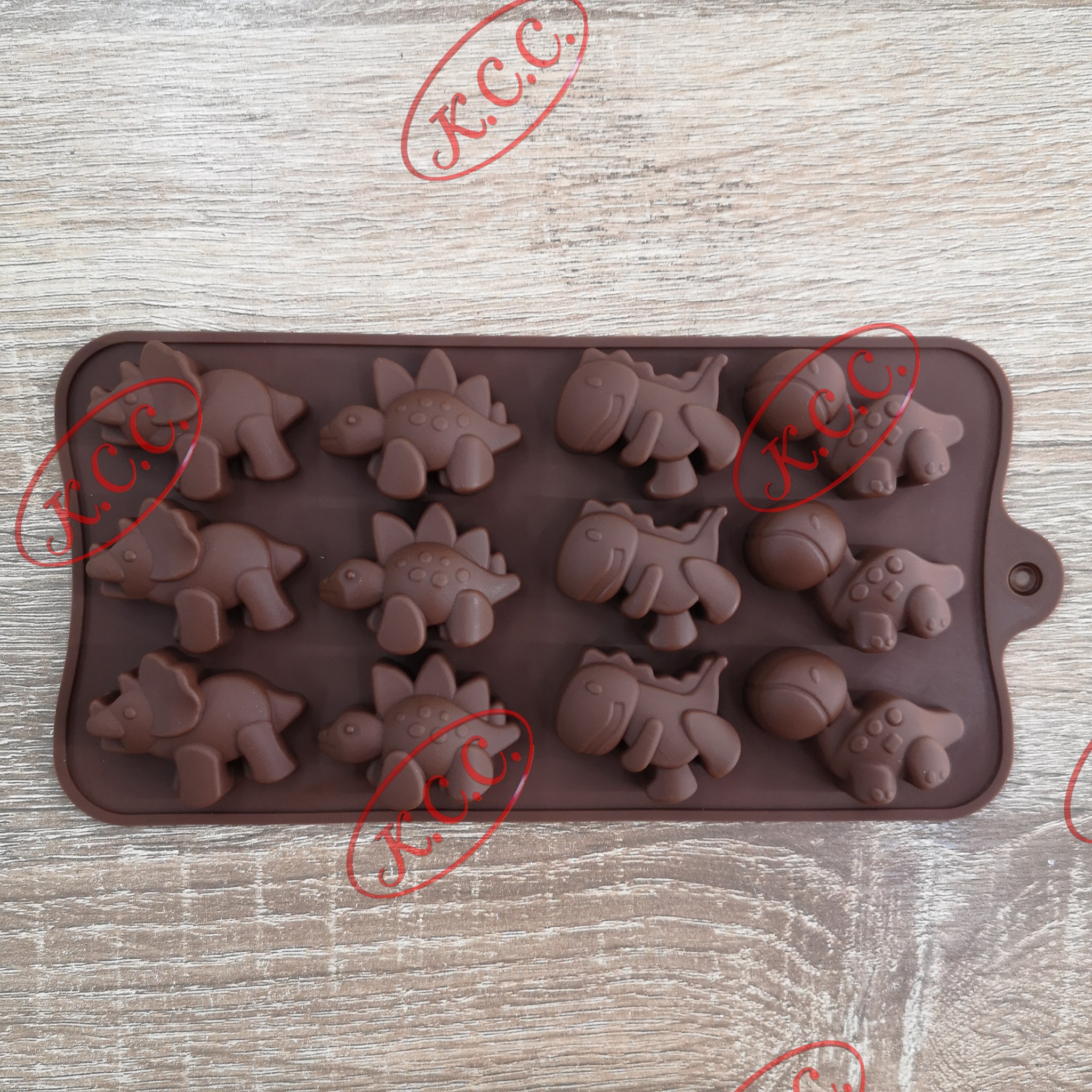 [โล๊ะสต็อก ซื้อ 2 แถม 1] พิมพ์ซิลิโคน คละแบบ คละลาย แม่พิมพ์ ซิลิโคน พิมพ์ช็อกโกแลต วุ้น พิมพ์โดนัท ลายสัตว์ ลายดอกไม้ ลายหัวใจ ลายตัวเลข 123 HBD ลายเป็ด ลายสับปะรด เฉพาะลายนี้เท่านั้น