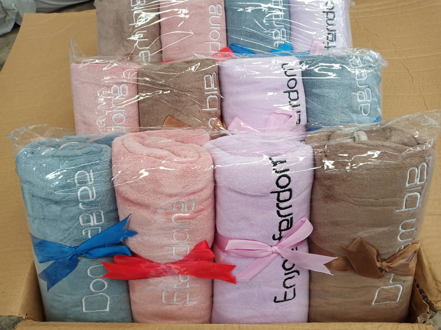 ผ้าเช็ดตัวนาโนมัวนปัก ขนาด30*60นิ้ว 400g. 6โหล