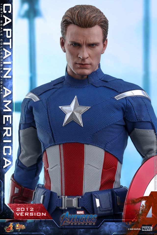 Hot Toys MMS563 Avengers: Endgame - Captain America (2012 Version)