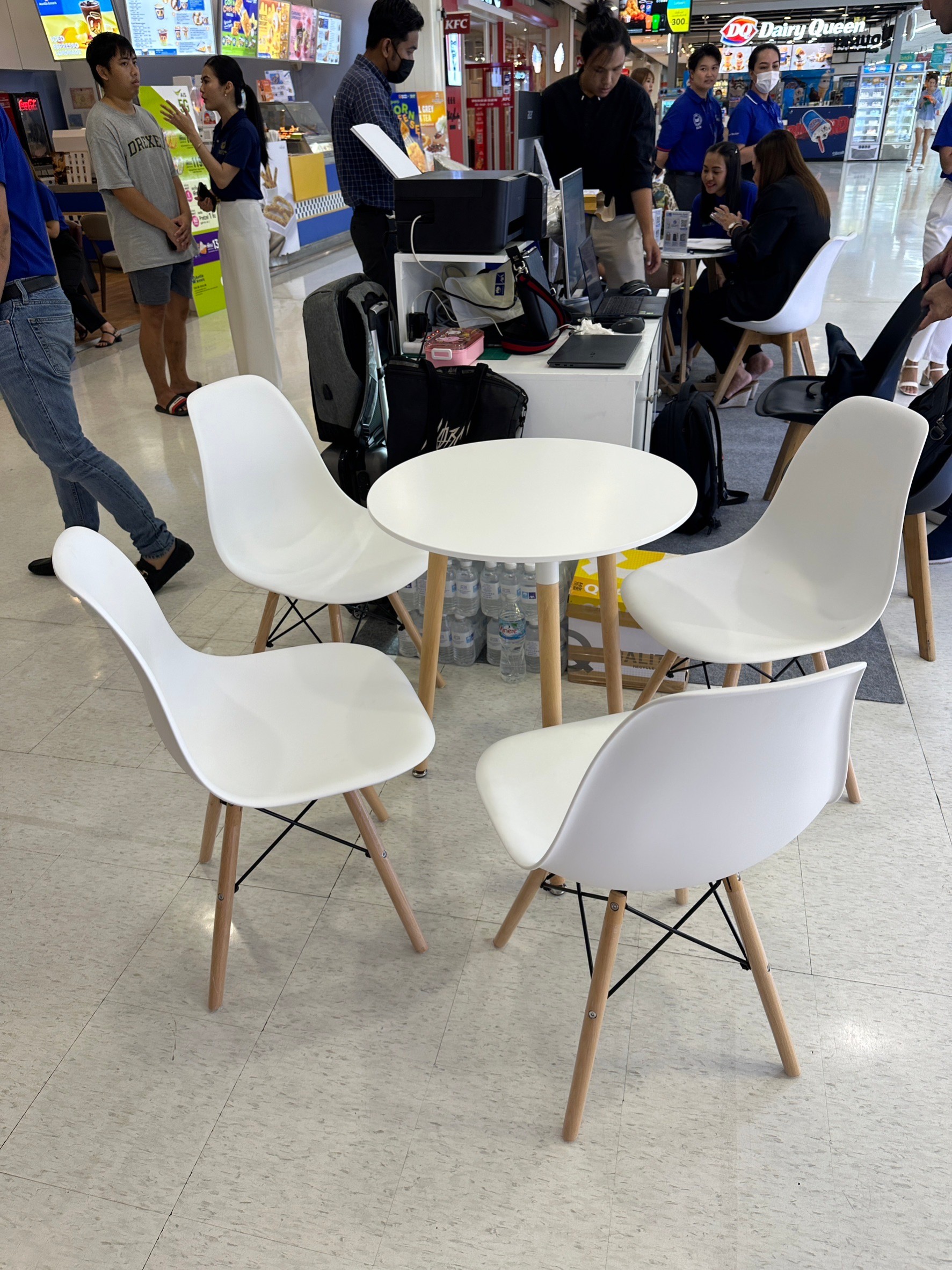 ชุดโต๊ะปิดการขาย / โต๊ะเจรจา