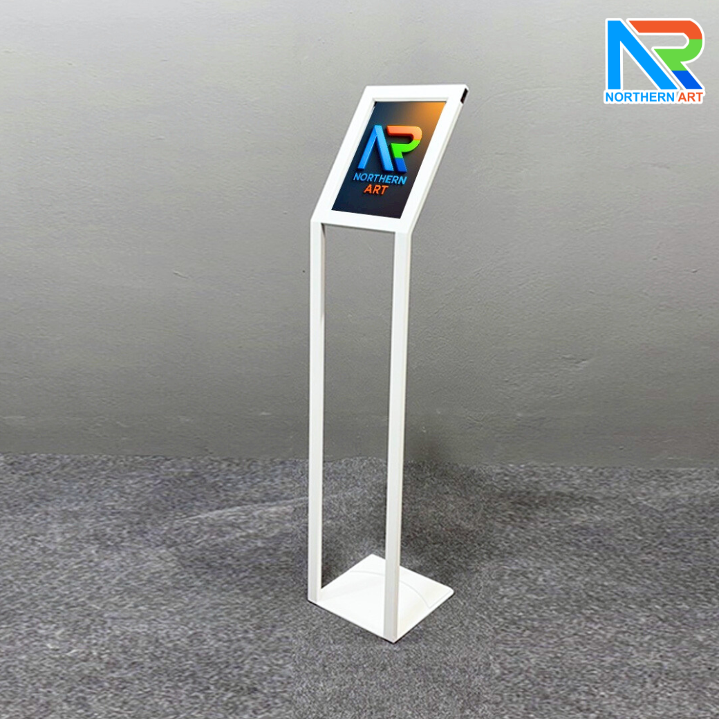 โปสเตอร์สแตนด์ตั้งพื้น รุ่นโชว์รูมรถ ขนาด A4 สอดงานพิมพ์ด้านบน วัสดุเหล็ก สีขาว มั่นคงแข็งแรง