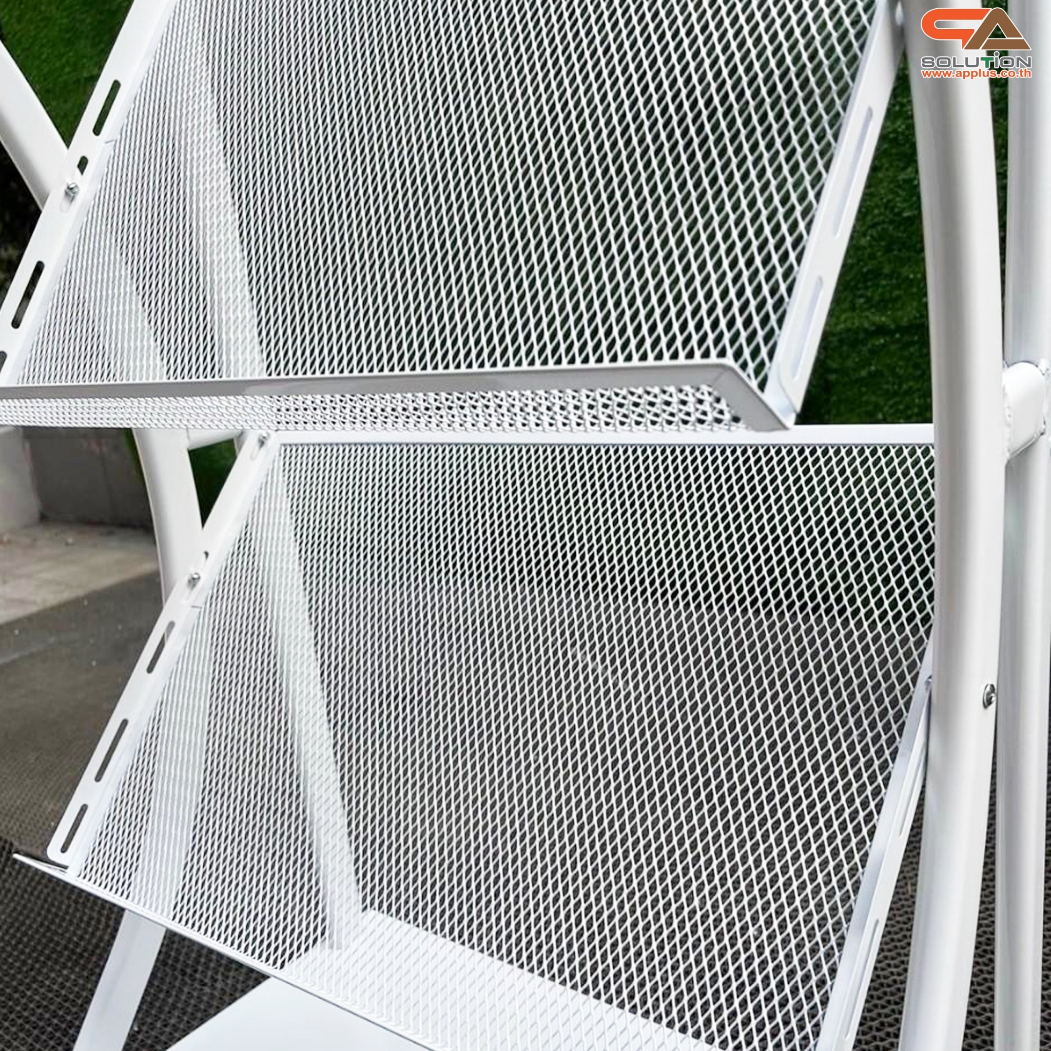 ชั้นวางโบรชัวร์เหล็ก 4 ชั้น สีขาว ขนาด (W)49.5 x (D)31 x (H)150 cm. ถอดประกอบได้