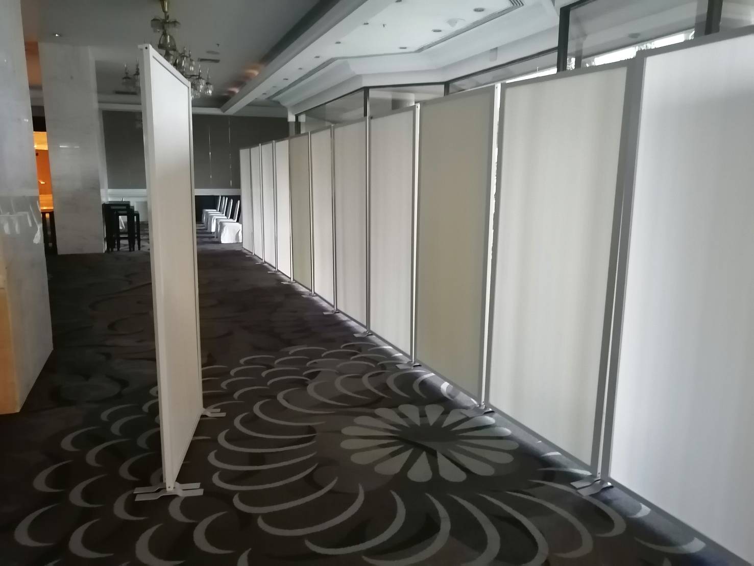 เช่าบอร์ดนิทรรศการ แบบตั้งเดี่ยว ขนาด 100x200 ซม. บริการติดตั้งพร้อมรื้อถอน