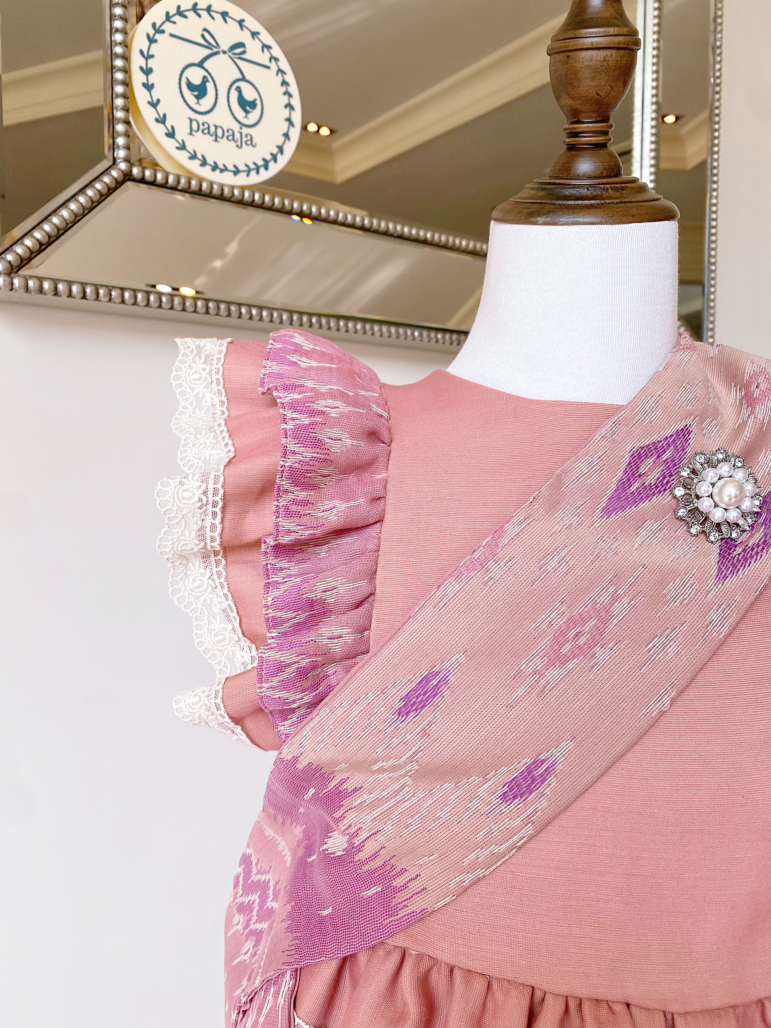 (เซต 4 ชิ้น) ชุดไทยแบรนด์ Chabafah รุ่น "ศิรินภา" สีชมพูพีช