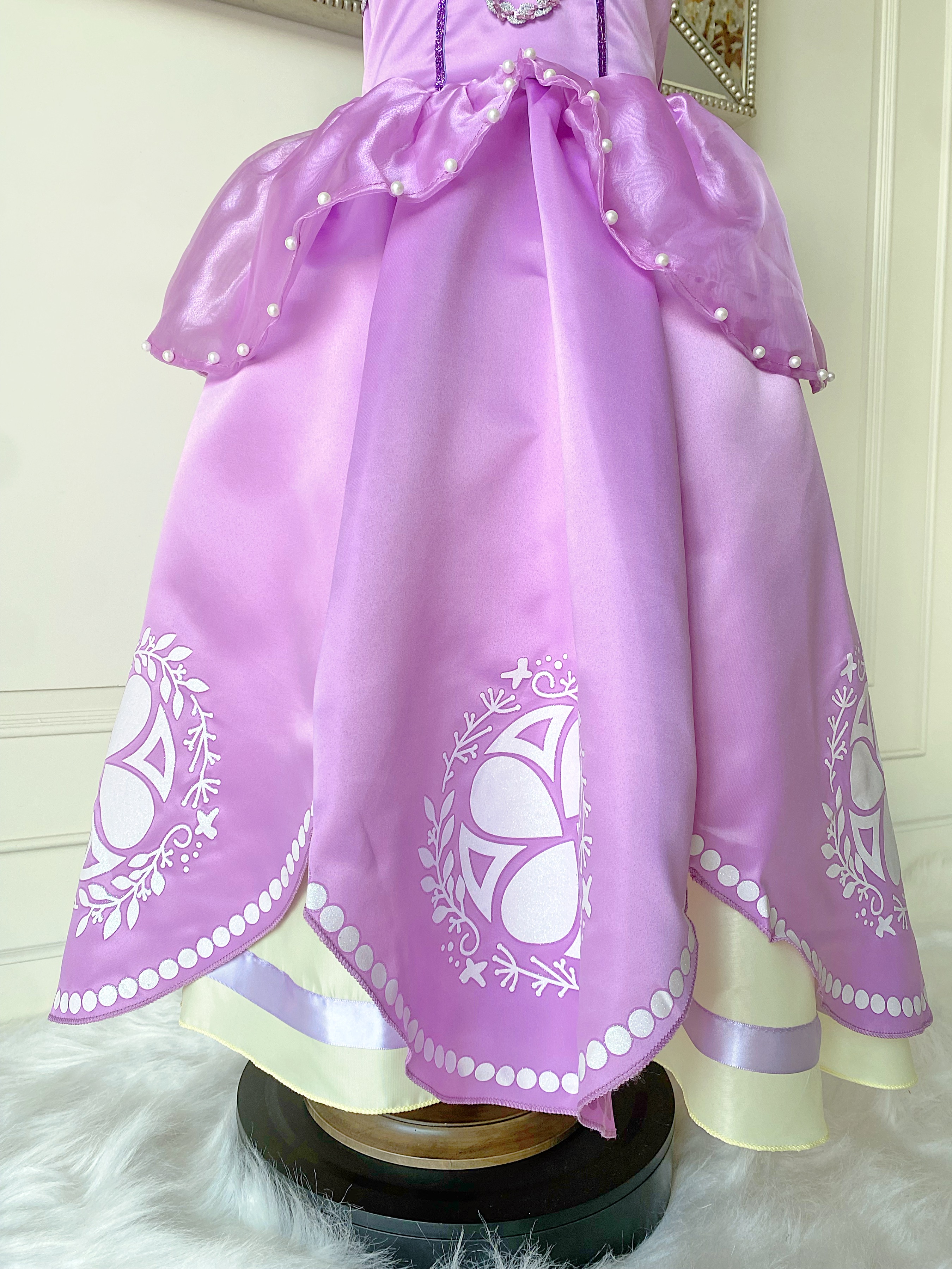 ชุดเจ้าหญิงโซเฟีย รุ่นคลาสสิค อกปักเลื่อม (ไม่รวมปลอกแขน)