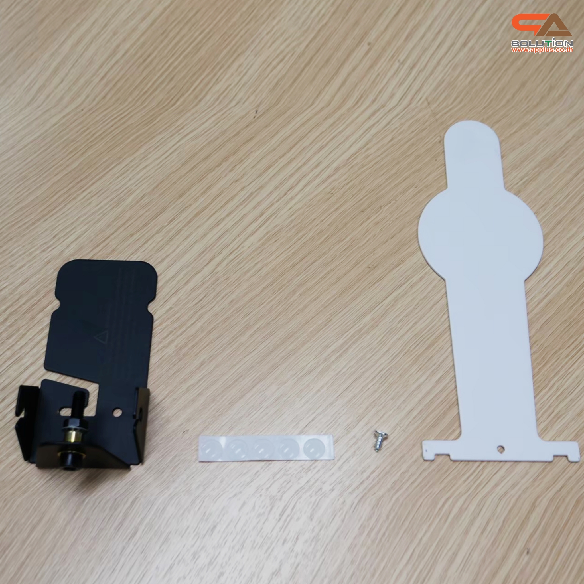 เกมส์ CARNIVAL GAME ยิงเป้าเหล็กแท่ง ขนาด (W) 90 x (L)50 x (H)176 cm. พร้อมเป้าเหล็ก 12 อัน ปืนกระสุนโฟม 2 ชุด