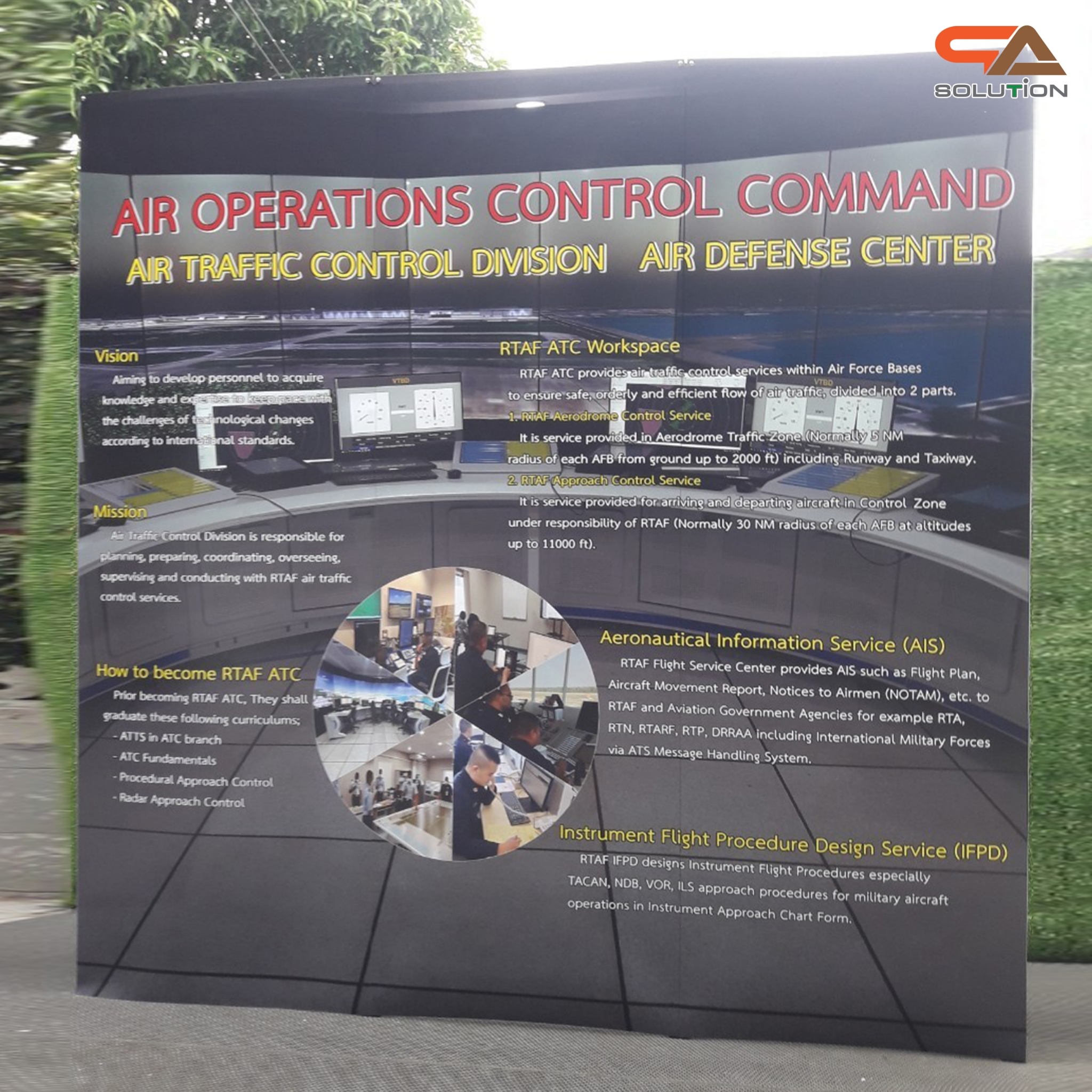 BACK DROP ฉากแบคดรอป รุ่นเหลี่ยม แบบตรง โครงอะลูมิเนียมพร้อมงานพิมพ์ + โคมไฟ 2 ชุด และกระเป๋าล้อลาก 1 ใบ