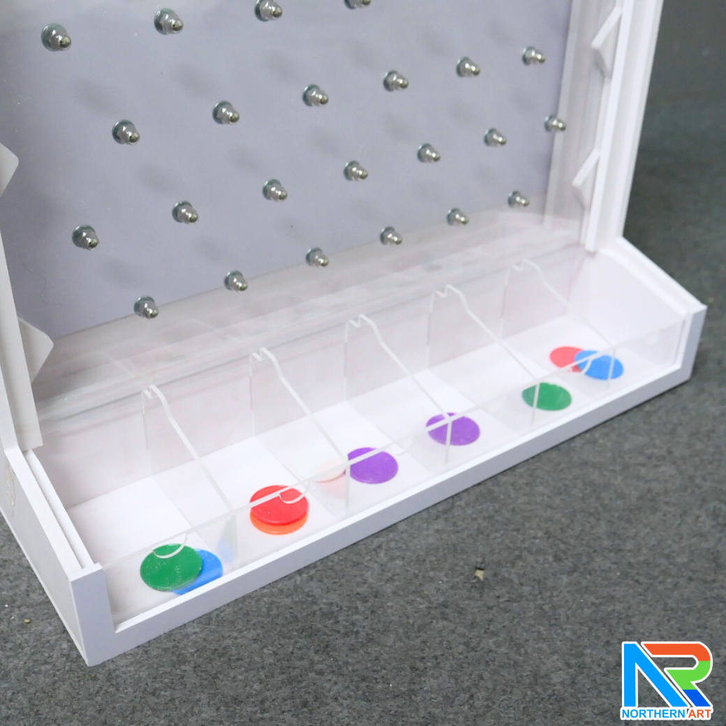 เกมส์หย่อนเหรียญตั้งโต๊ะ ขนาด (W)50 X (D)20 X (H)75 cm. พร้อมเหรียญพลาสติกคละสี 10 เหรียญ