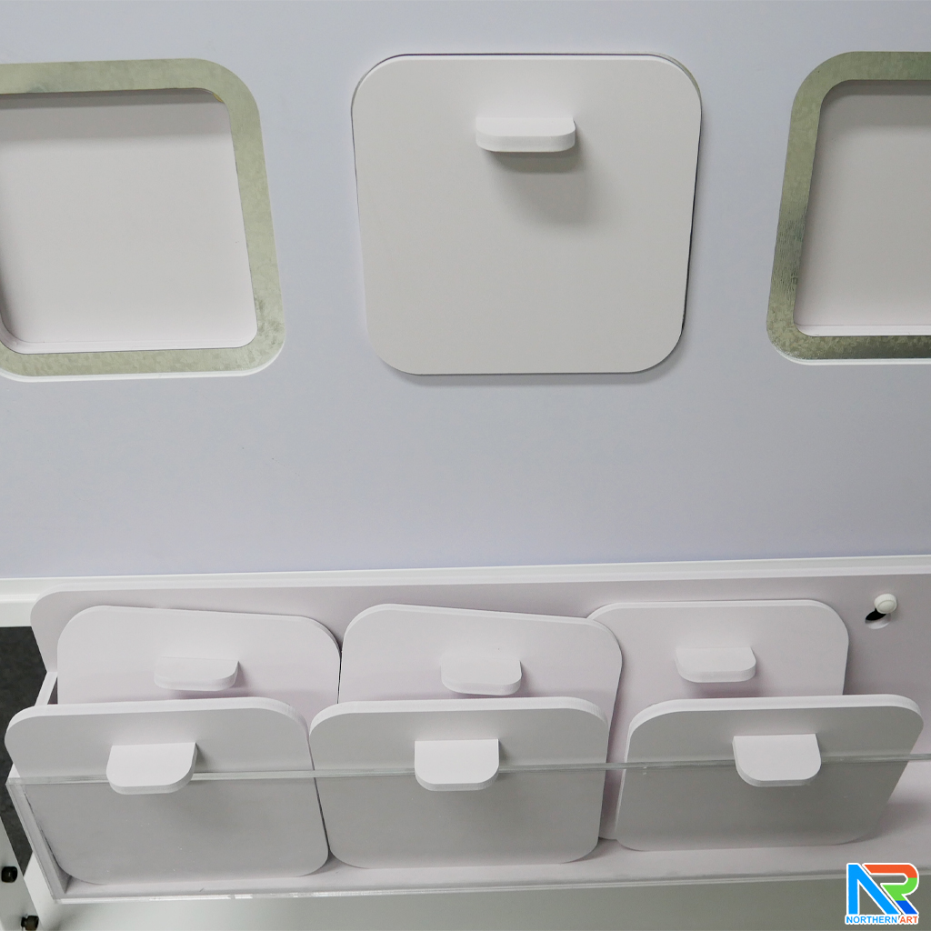 เกมส์เปิดป้ายจับคู่ 12 ช่อง Matching game ขนาด (W)94 x (D)45 x (H)170 cm.พร้อมล้อเลื่อน เคลื่อนย้ายสะดวก