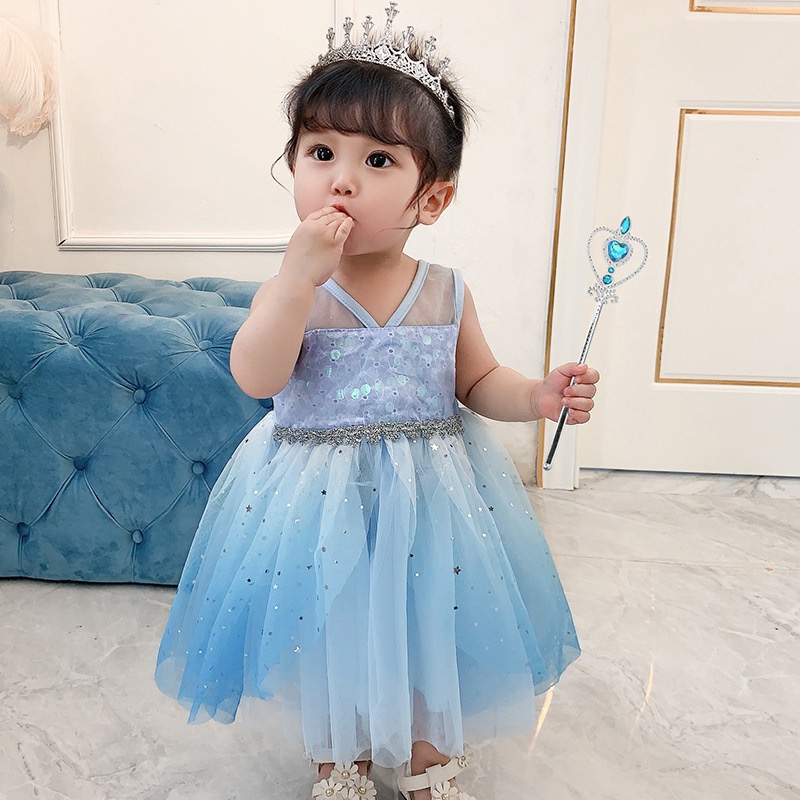 เซตชุดเจ้าหญิงเอลซ่า พร้อมผ้าคลุม เดรสแขนกุดสีฟ้าครามประดับเลื่อมช่วงอกกระโปรงย้อมไล่โทน
