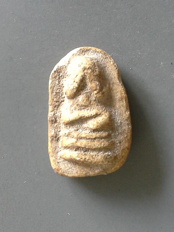 A111 พระปิดตาเนื้อผง หลวงปู่ภู วัดอินทร์