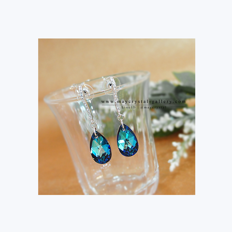 ต่างหูคริสตัลแบรนด์แท้ จากประเทศออสเตรีย (Embellished with Crystals from Austria)